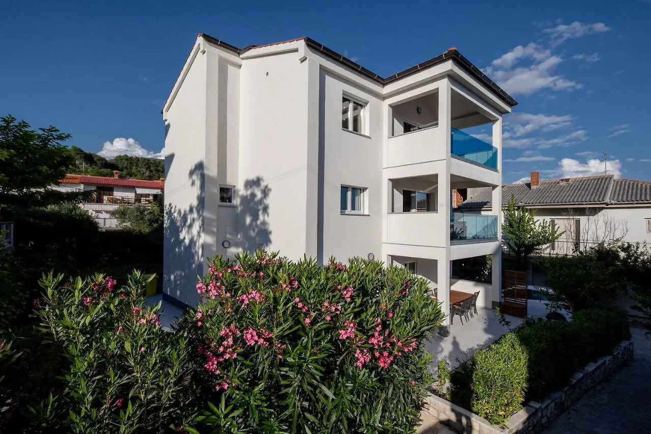Peaceful Haven Near The Sea-Apartments Torlak Rab Banjol 0*,  Croatia